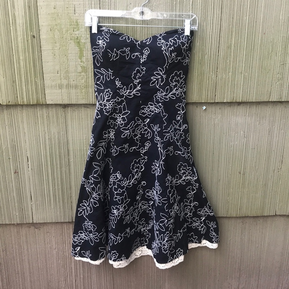 Strapless dress NWT